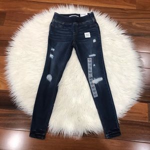 🌿Mid-Rise Distressed Rockstar Super Skinny